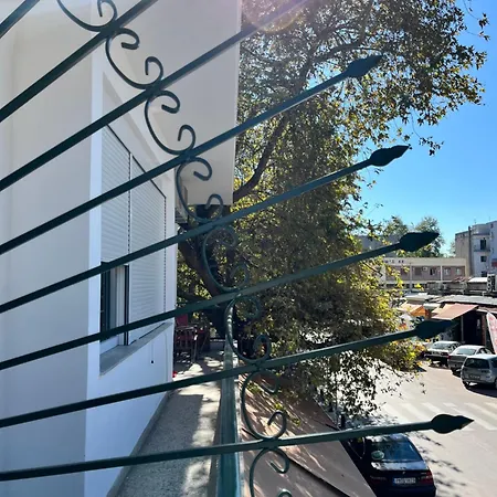 3 Apartment Drama