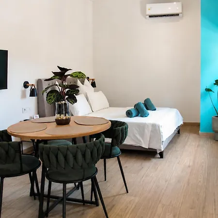 3 Apartment *